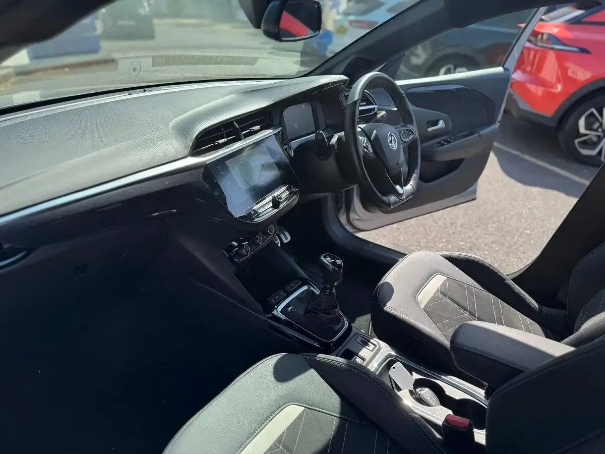 Używany Vauxhall Corsa Ultimate 2023 Szary Hatchback