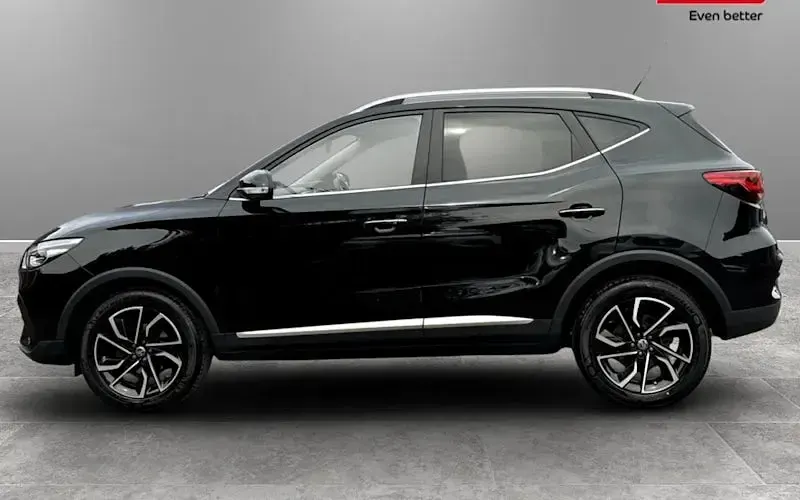 Usado MG ZS Exclusive 111 HP (81 kW) 2023 Preto SUV