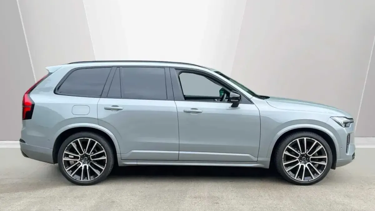 Used Volvo XC90 Ultra 455 HP (334 kW) 2025 Grey SUV