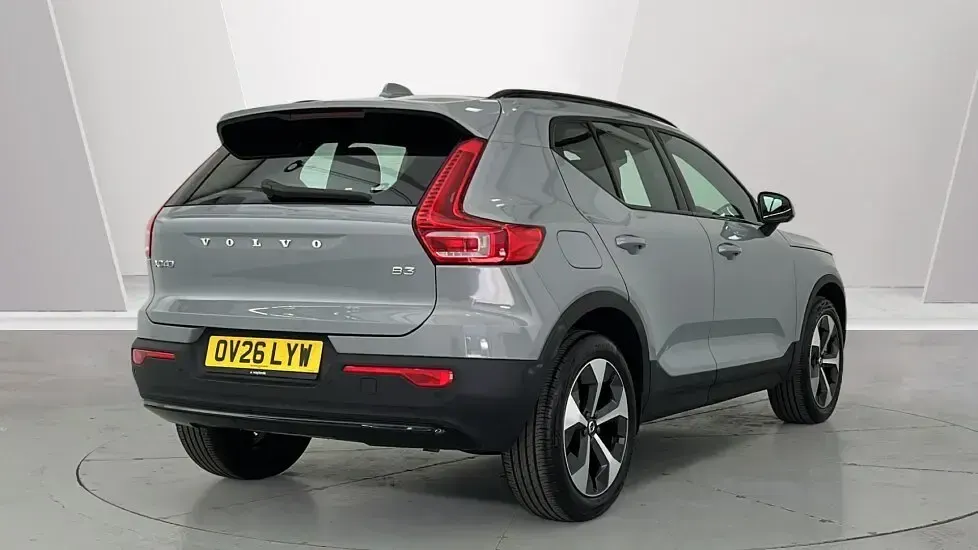 Used Volvo XC40 Plus 161 HP (118 kW) 2026 Grey SUV