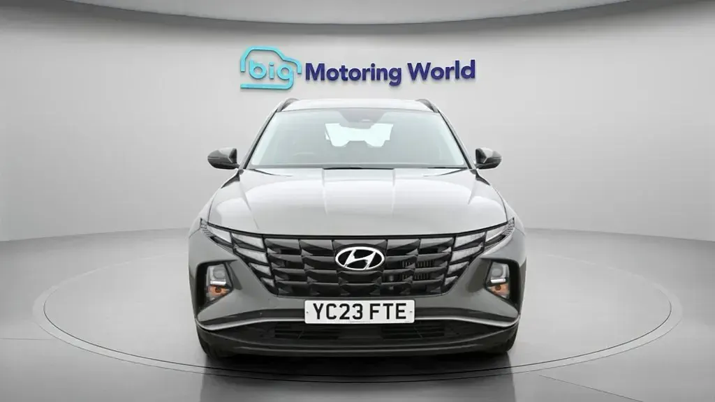 Usado Hyundai Tucson SE 150 CV (110 kW) 2023 Gris SUV