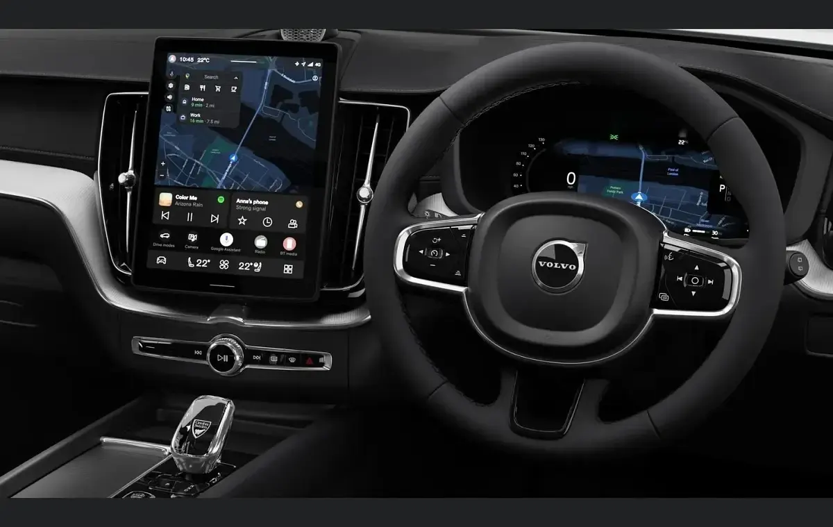 New Volvo XC60 Ultra 455 HP (334 kW) 2025 Crystal white SUV
