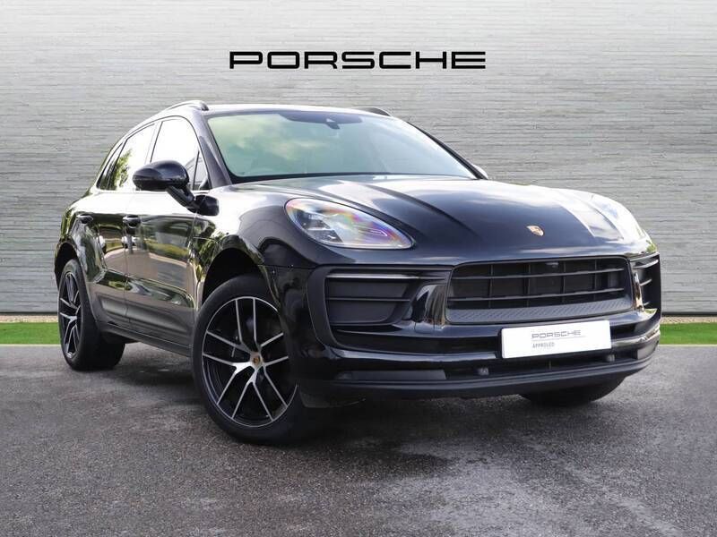 Jet black metallic Used 2023 Porsche Macan SUV | £60,990 - Image 1/4