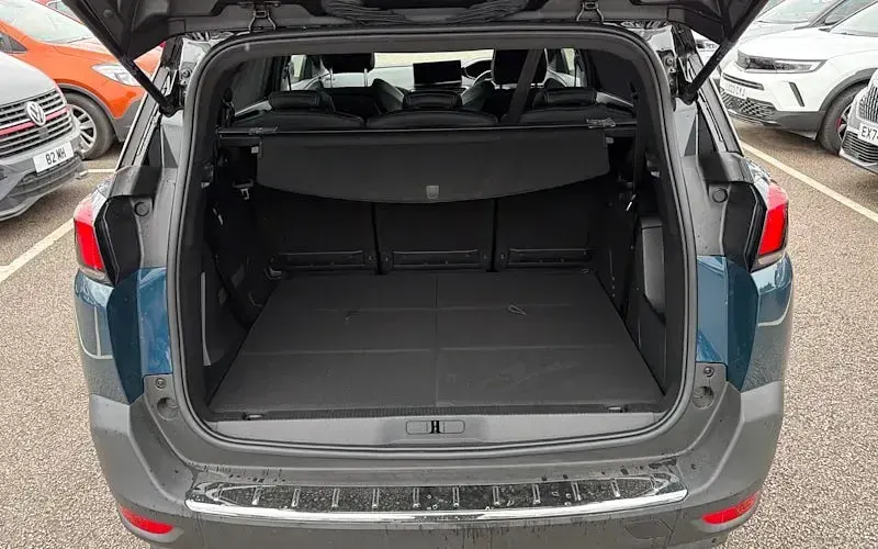 Used Peugeot 5008 Allure+ 131 HP (96 kW) 2023 Blue SUV