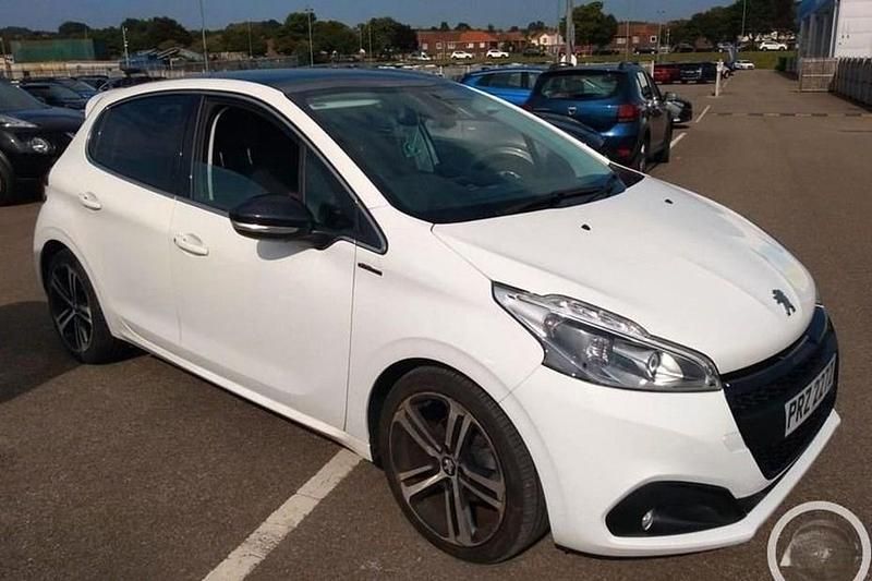 White Used 2019 Peugeot 208 GT-line Hatchback | £8,995 - Image 1/1
