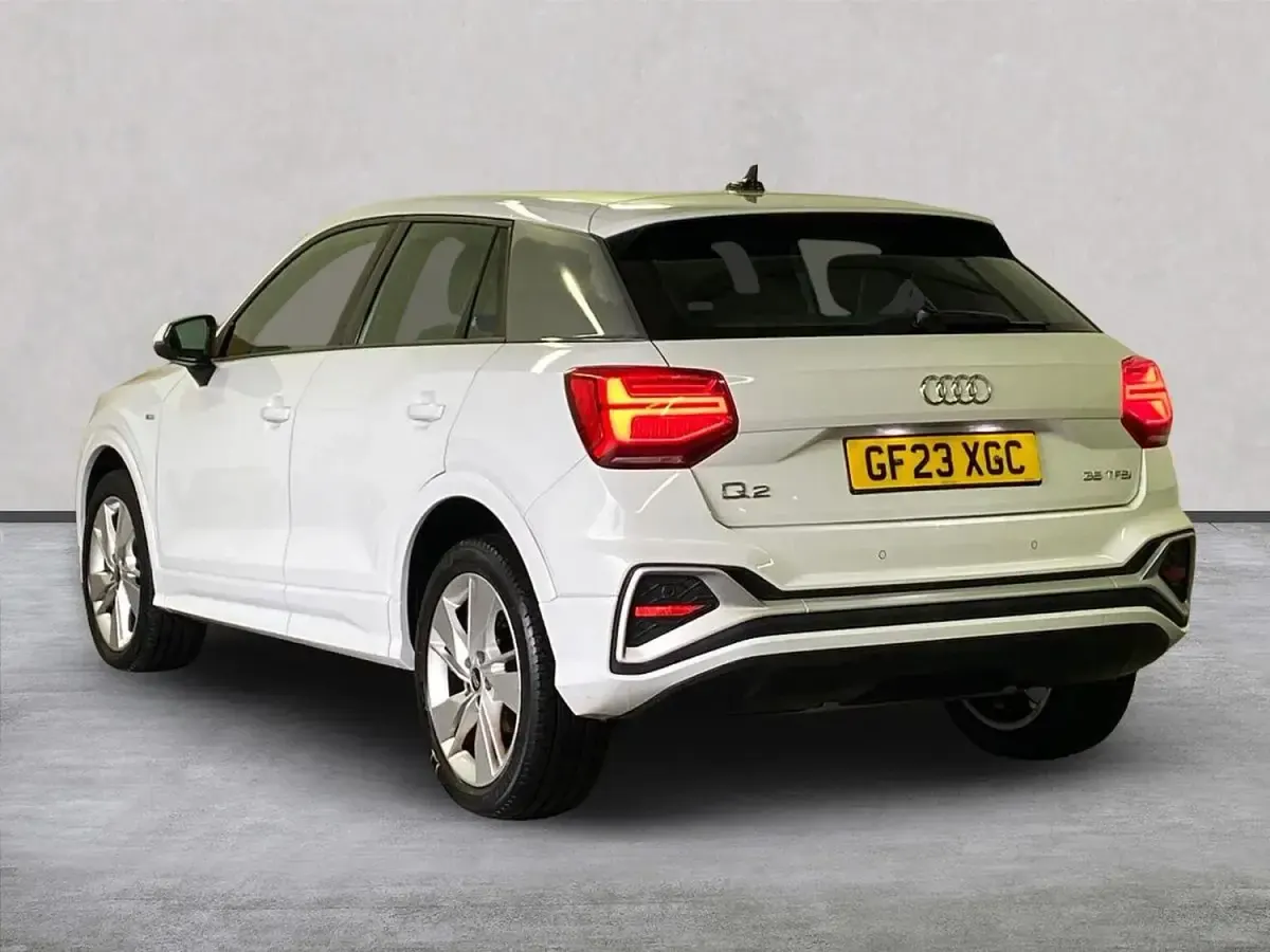 Used Audi Q2 S-Line 150 HP (110 kW) 2023 White SUV