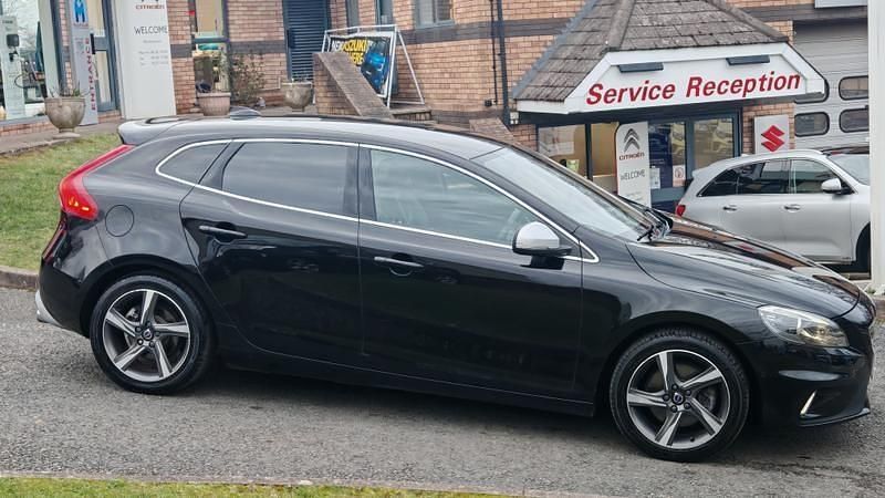 Used Volvo V40 R-Design 2016 Black Hatchback