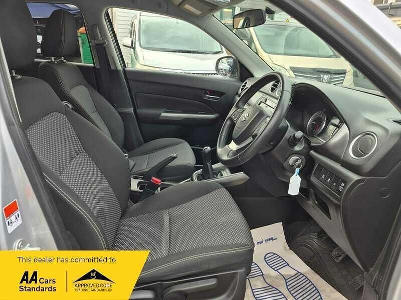 Used Suzuki Vitara SZ-T 111 HP (81 kW) 2018 Silver SUV