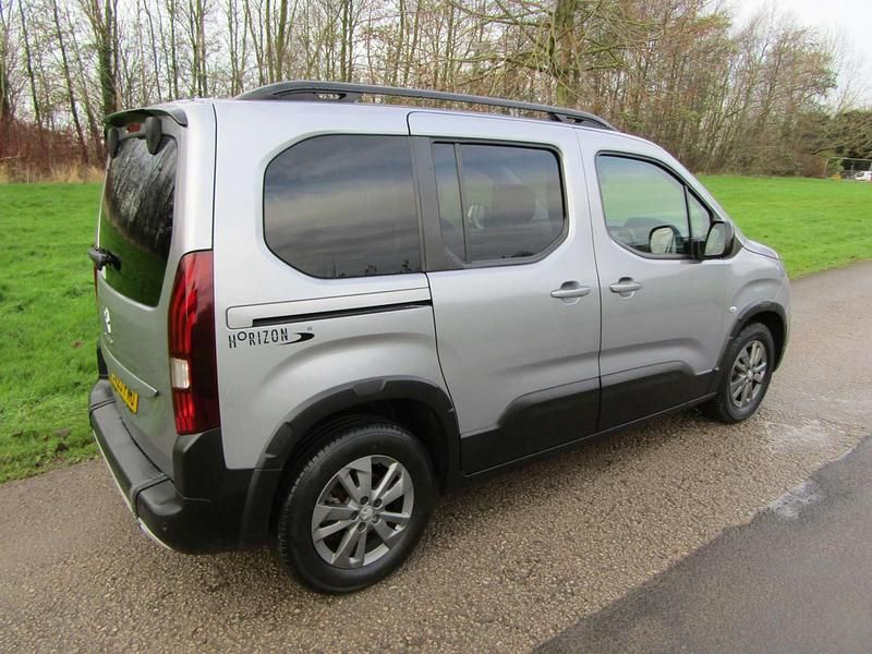 Second-hand Peugeot Rifter Allure 2023 Gri Monovolum