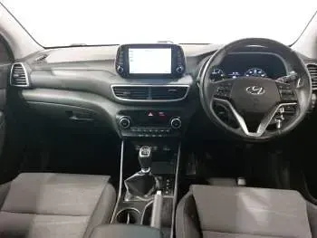 Używany Hyundai Tucson SE 132 KM (97 kW) 2018 Biały SUV