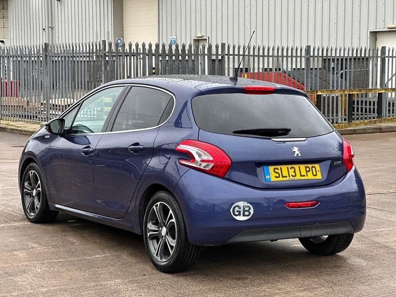 Used Peugeot 208 2013 Blue Hatchback