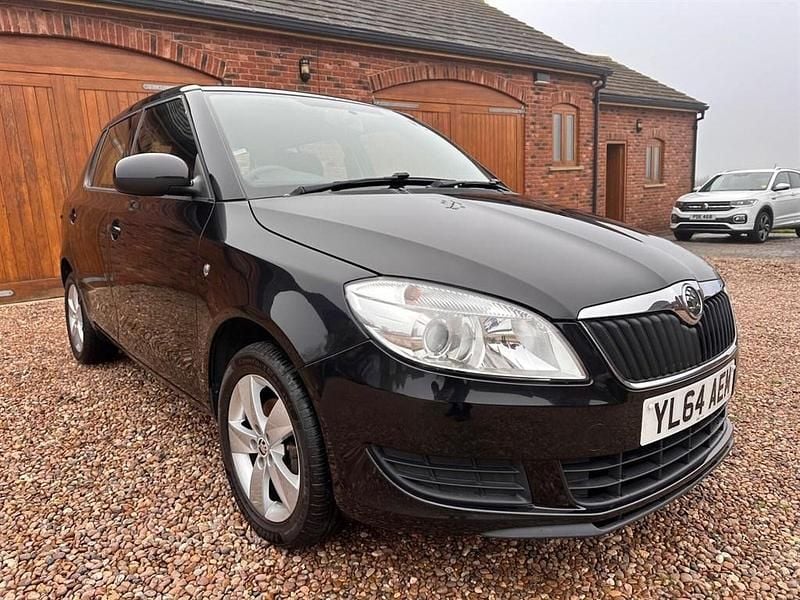 Black Used 2015 Skoda Fabia SE Hatchback | £4,500 (Good price) - Image 1/4