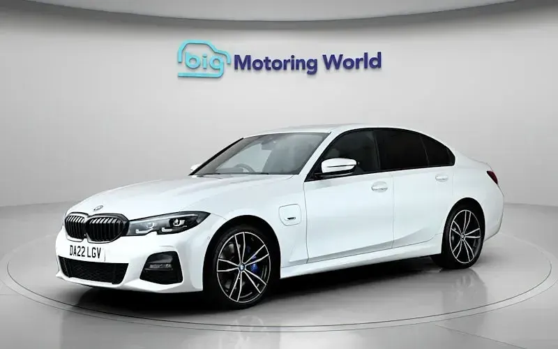 Used BMW 330e M Sport 292 HP (214 kW) 2022 White Sedan