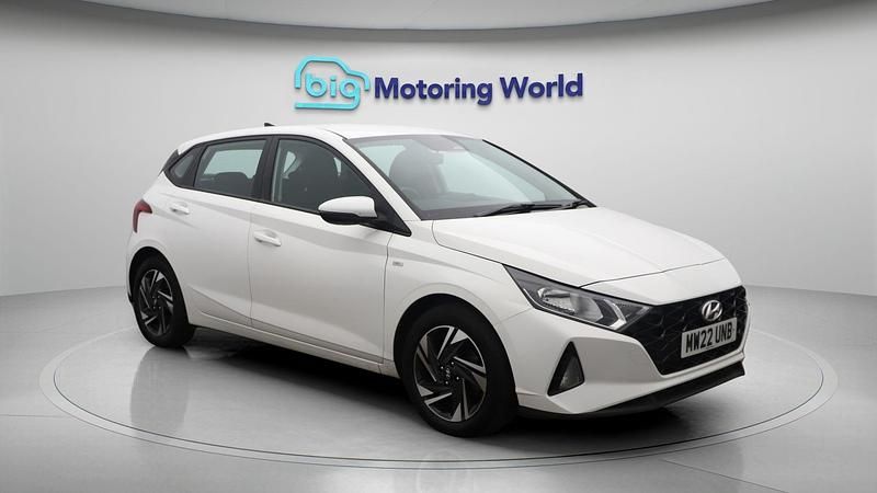 Used 2022 Hyundai i20 SE | £12,200 (Fair price) - Image 1/4