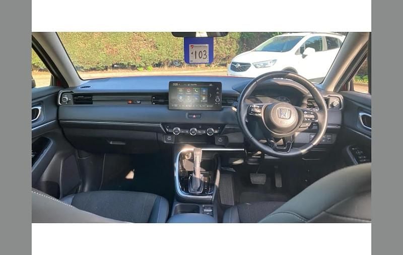 Used Honda HR-V Advance 131 HP (96 kW) 2024 Red SUV