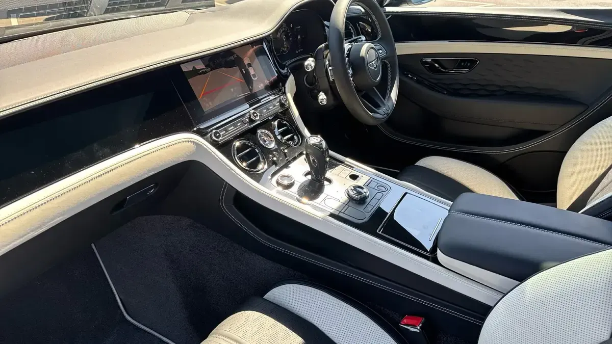 Used Bentley Continental 680 HP (500 kW) 2026 Grey Coupe