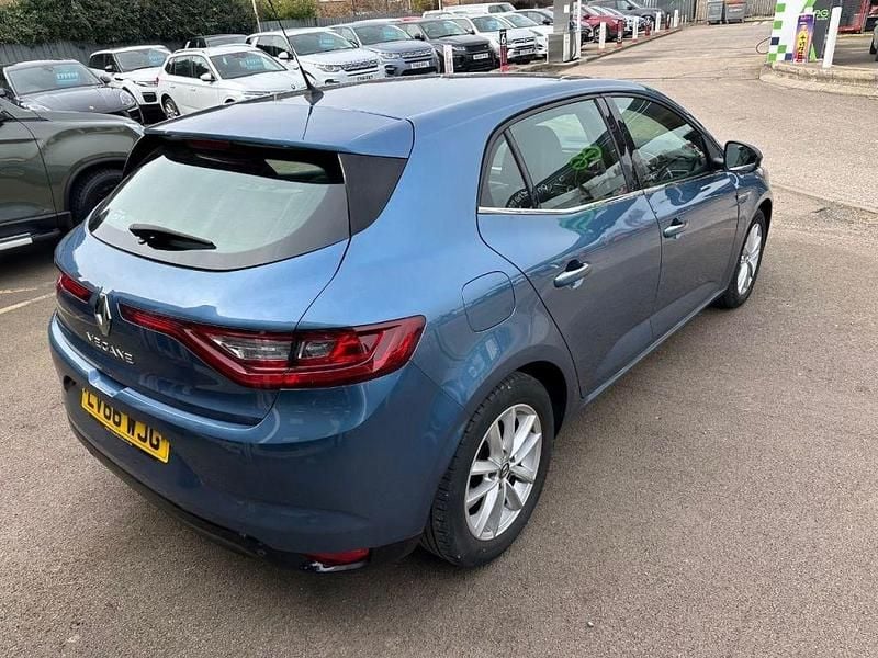 Used Renault Mégane IV Dynamique 130 HP (95 kW) 2016 Blue Hatchback