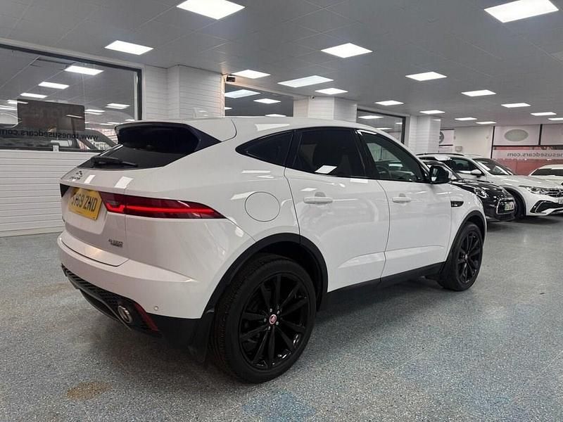 Used Jaguar E-Pace SE 150 HP (110 kW) 2019 White SUV