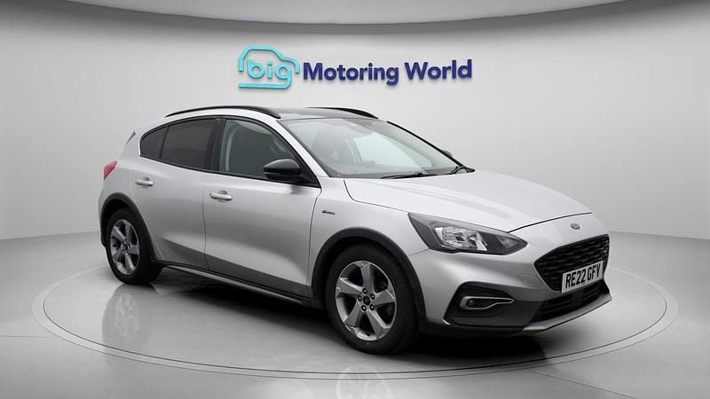 Used 2022 Ford Focus Active | £11,300 (Good price) - Image 1/4
