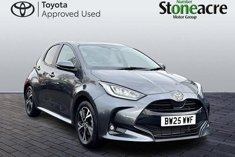 Used Toyota Yaris Hybrid Design 116 HP (85 kW) 2025