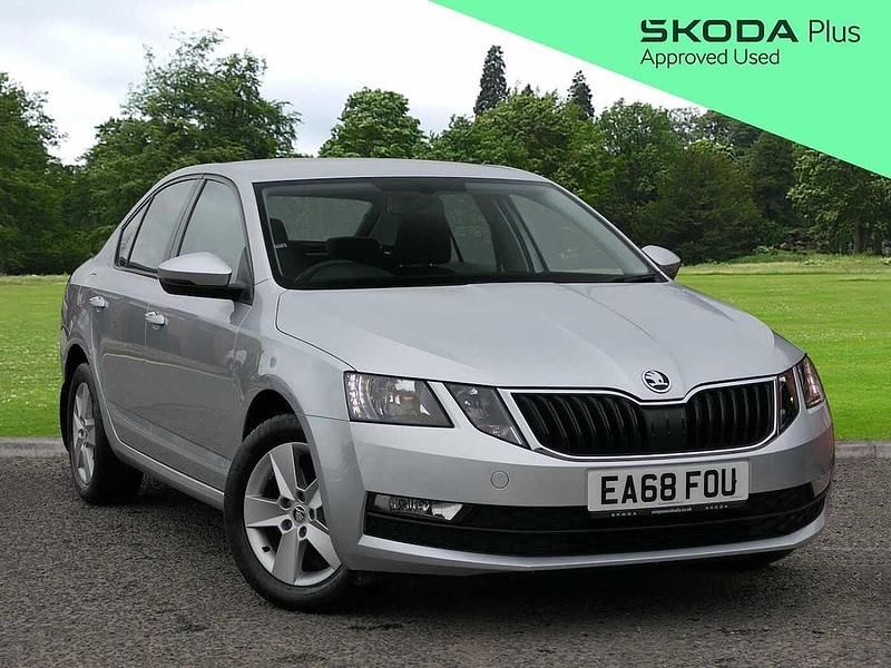 Silver Used 2019 Skoda Octavia SE Hatchback | £11,395 (Fair price) - Image 1/4