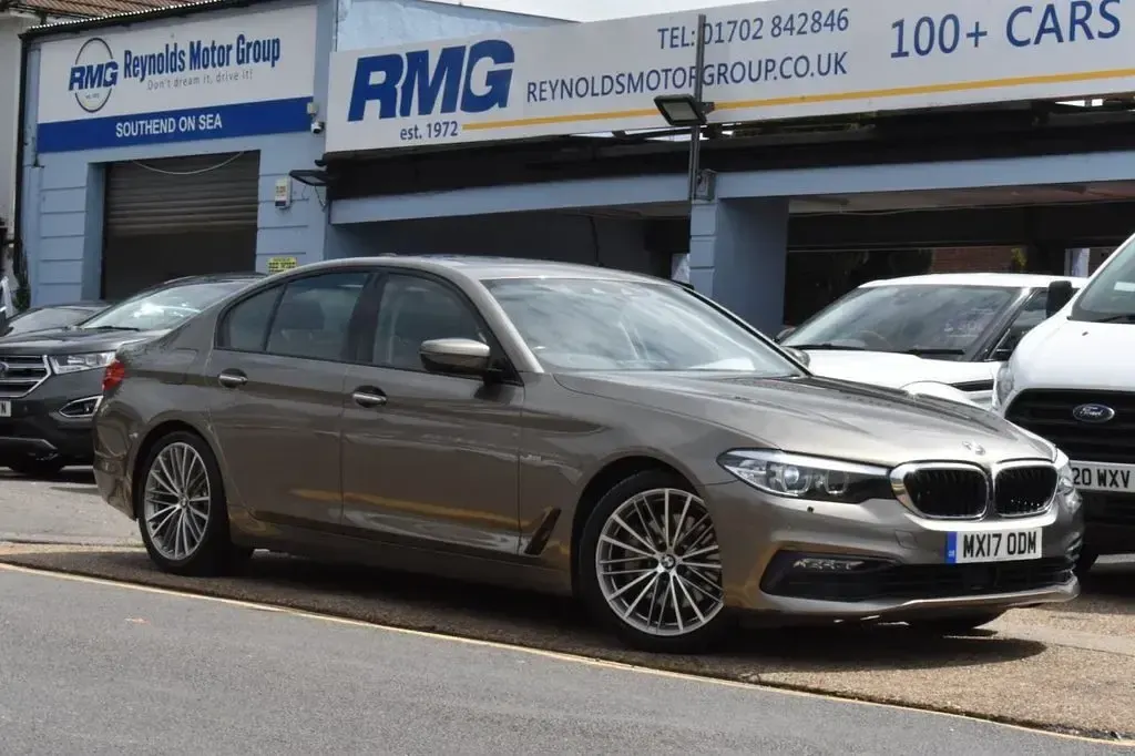 Used BMW 530 Sport Line 228 HP (167 kW) 2020 Brown Sedan