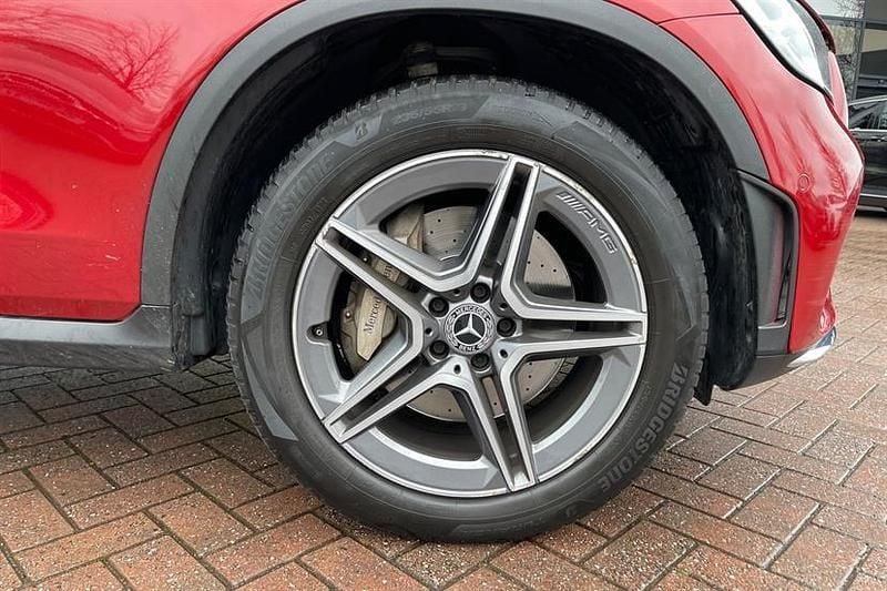 Used Mercedes GLC300 AMG line 258 HP (189 kW) 2021 Hyacinth red Estate