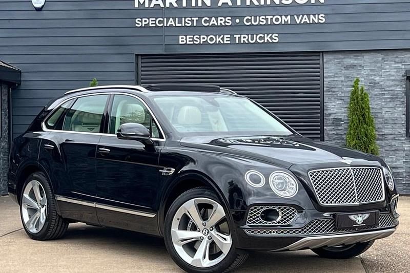 Black Used 2018 Bentley Bentayga SUV | £69,500 (Fair price) - Image 1/1