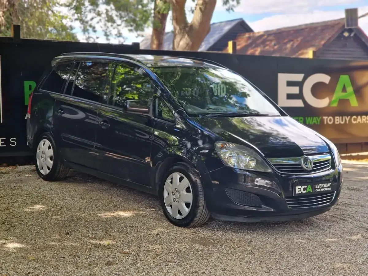 Used Vauxhall Zafira 115 HP (84 kW) 2013 Black MPV