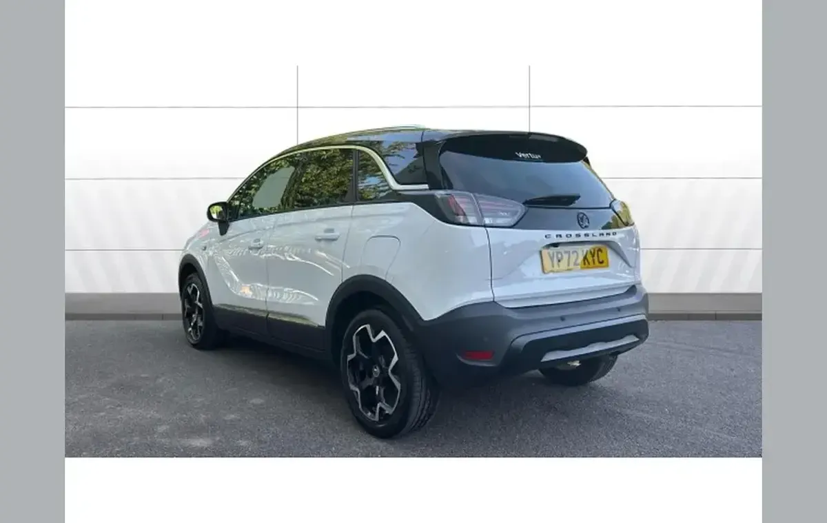 Used Vauxhall Crossland Ultimate 108 HP (79 kW) 2022 White SUV