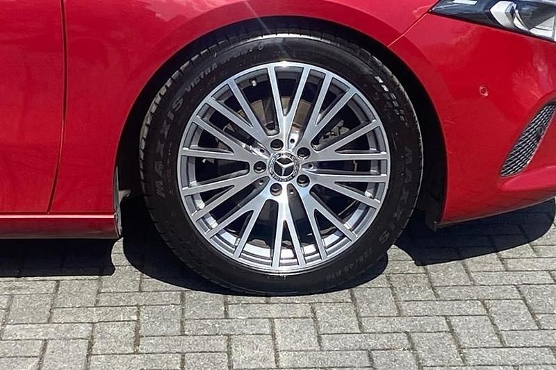 Used Mercedes A200 Executive 163 HP (119 kW) 2022 Patagonia red Sedan