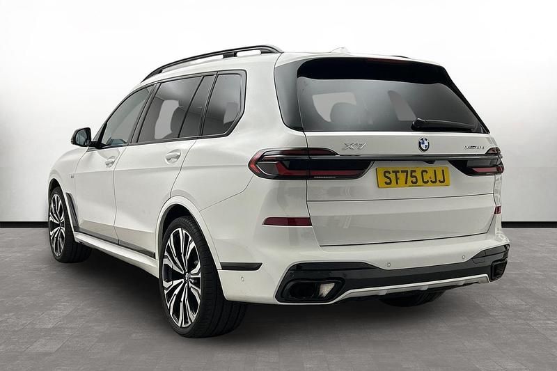 Used BMW X7 M Sport 347 HP (255 kW) 2025 White SUV