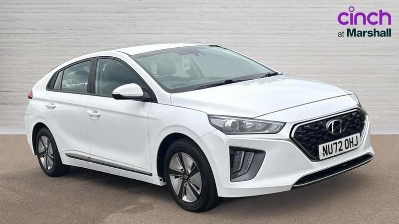 White Used 2022 Hyundai Ioniq SE Hatchback | £14,356 (Good price) - Image 1/4