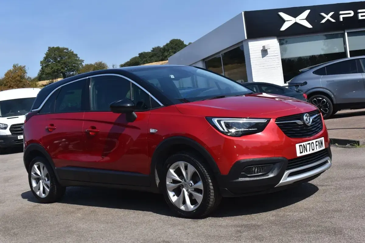 Used Vauxhall Crossland X Business Edition 130 HP (95 kW) 2020 Red SUV