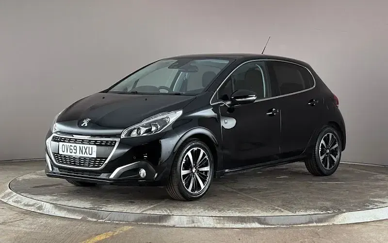 Used Peugeot 208 82 HP (60 kW) 2019 Hatchback