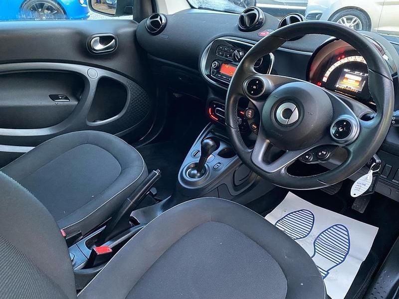 Used Smart ForTwo Coupé Passion 90 HP (66 kW) 2018 Black Coupe