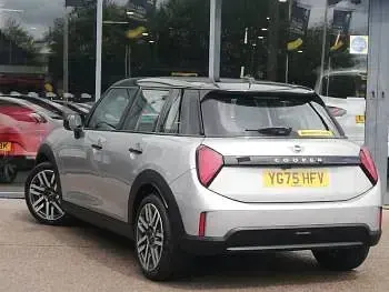 Used Mini Cooper Classic 114 kW (156 HP) 2025 Silver Hatchback