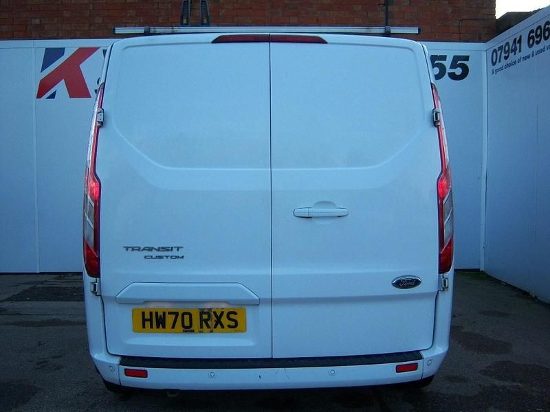 Used Ford Transit Custom Limited 130 HP (95 kW) 2020 White Van