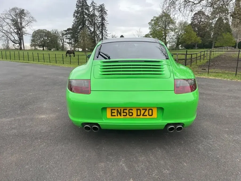 Begagnad Porsche 911 350 HK (257 kW) 2007 Silver Sportkupé