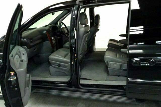 Used Chrysler Grand Voyager 172 HP (126 kW) 2005 MPV