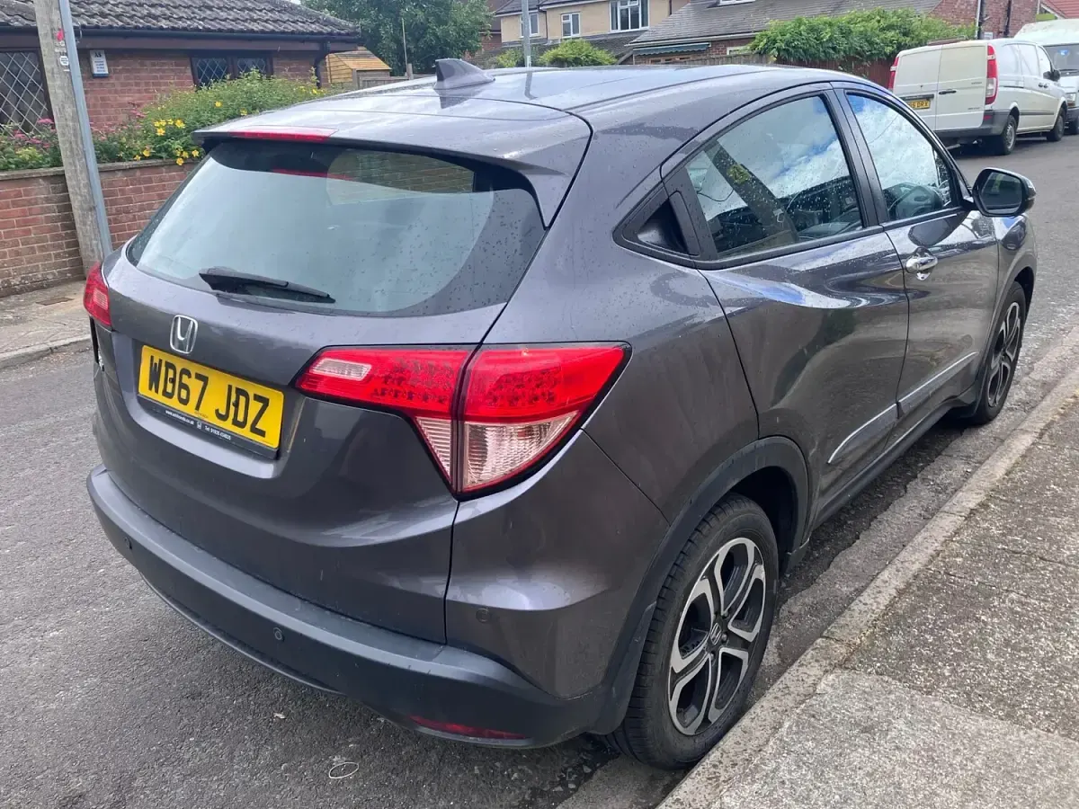 Used Honda HR-V SE 120 HP (88 kW) 2018 Grey SUV