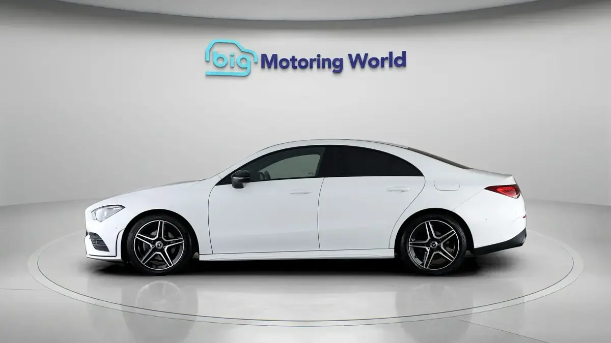 Used Mercedes CLA180 Executive 136 HP (100 kW) 2022 White Sedan