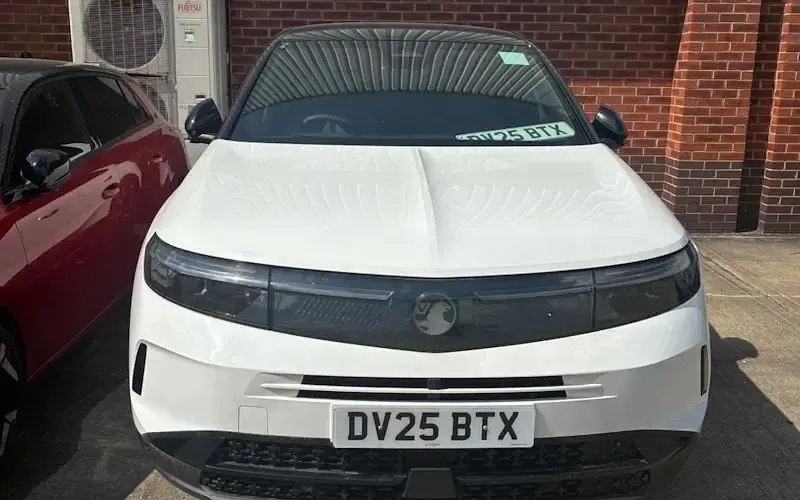 Second-hand Vauxhall Grandland X Ultimate 136 CP (100 kW) 2025 SUV