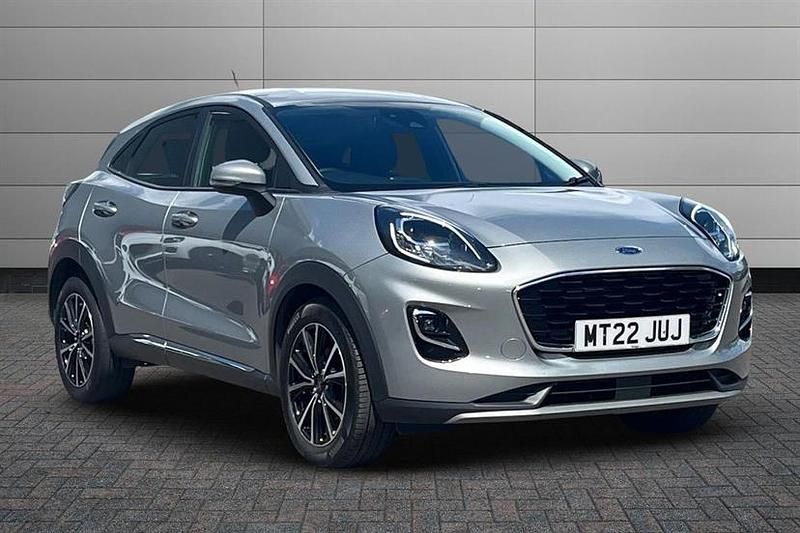 Solar silver Used 2022 Ford Puma Titanium Hatchback | £13,590 (Good price) - Image 1/2
