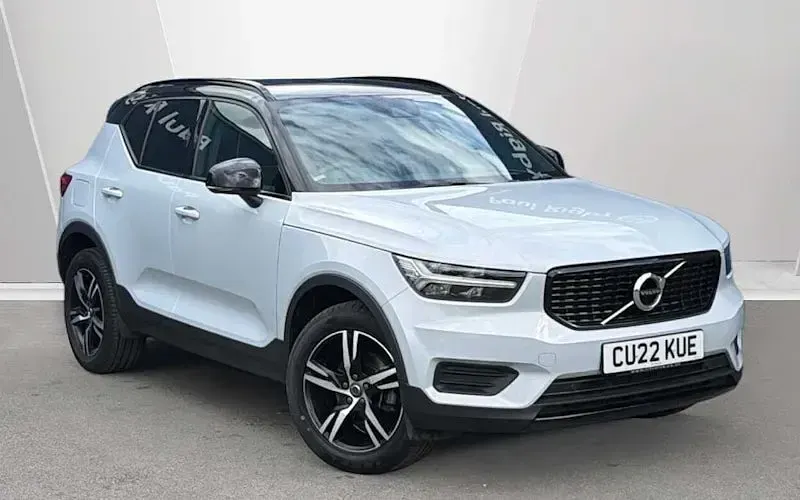 Used Volvo XC40 R-Design 163 HP (119 kW) 2021 SUV