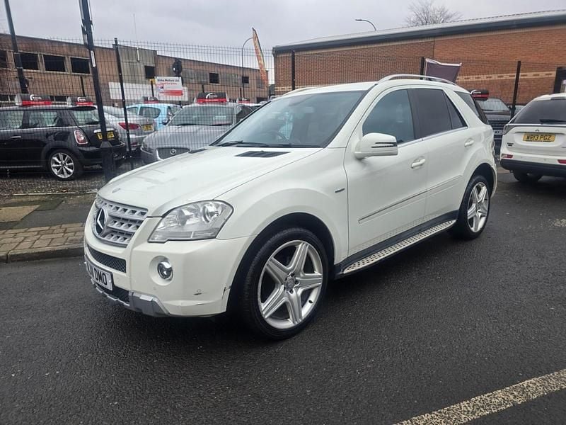 Used Mercedes ML350 2011 White SUV