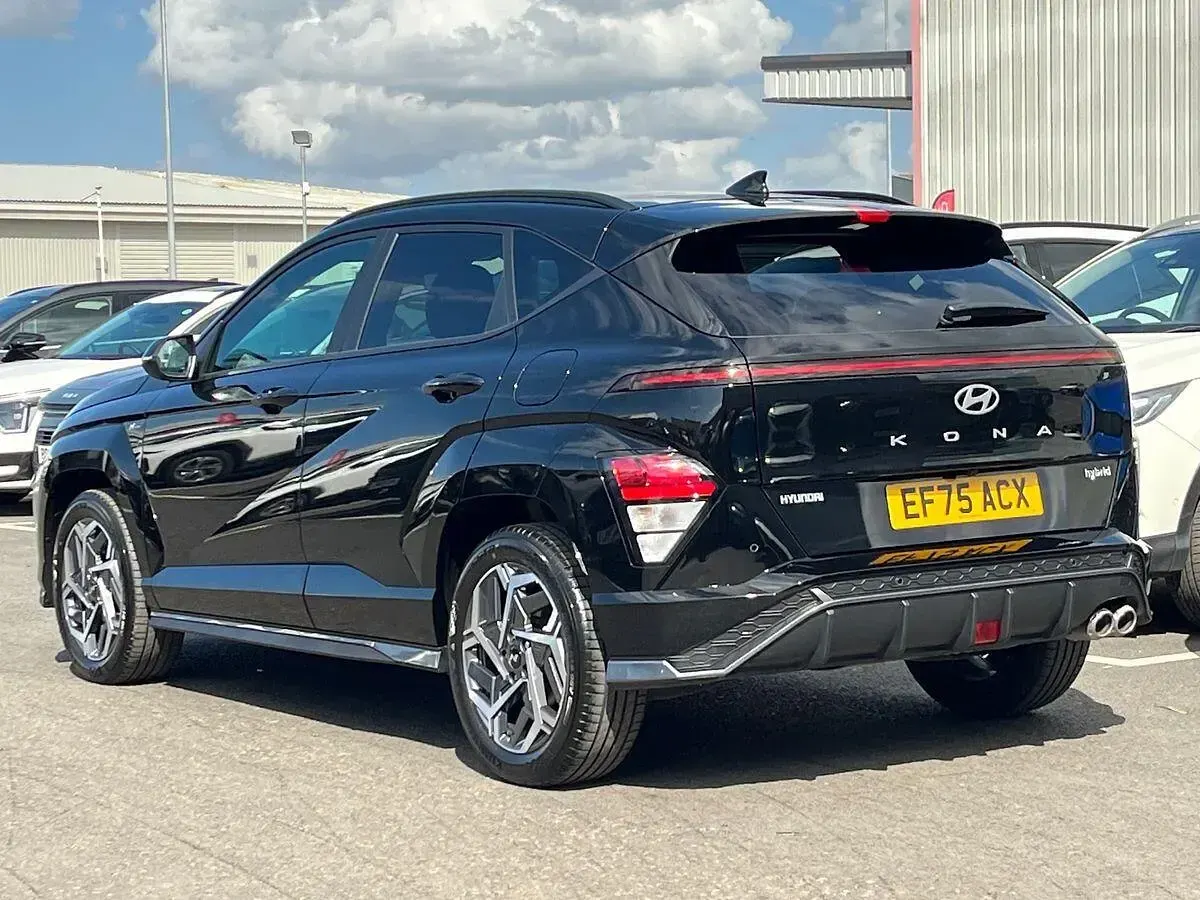 Second-hand Hyundai Kona N Line 138 CP (101 kW) 2025 Negru SUV