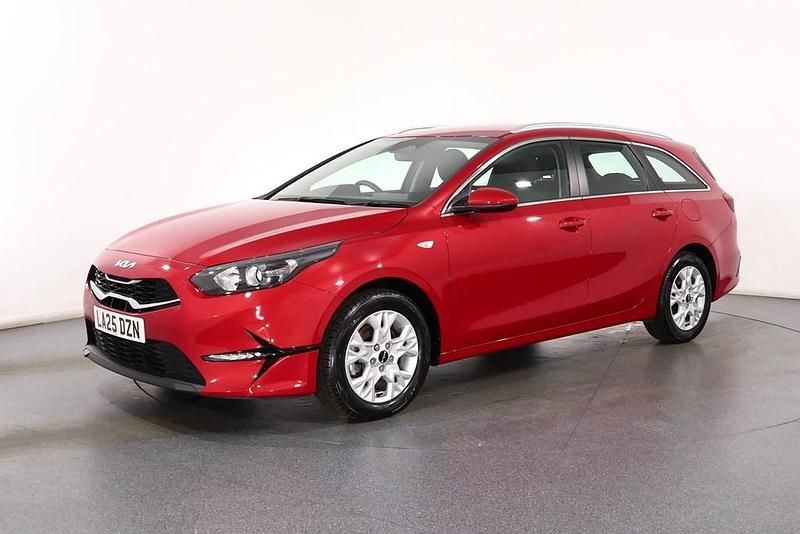 Used Kia Ceed Sportswagon 138 HP (101 kW) 2025 Red Estate