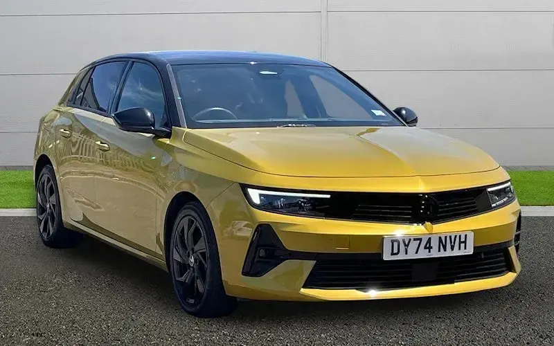 Used Vauxhall Astra 179 HP (131 kW) 2024 Hatchback