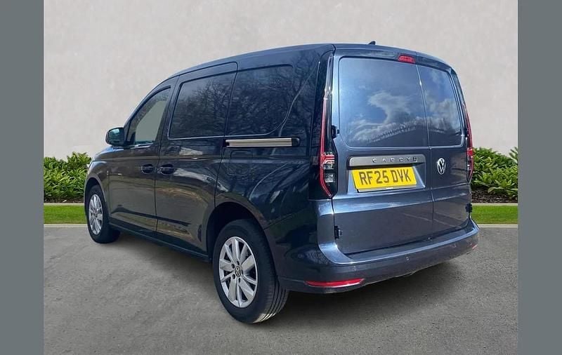 Used VW Caddy Pro 114 HP (83 kW) 2025 Blue MPV